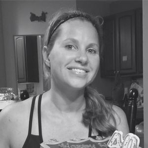 Meet your Posher, Holly